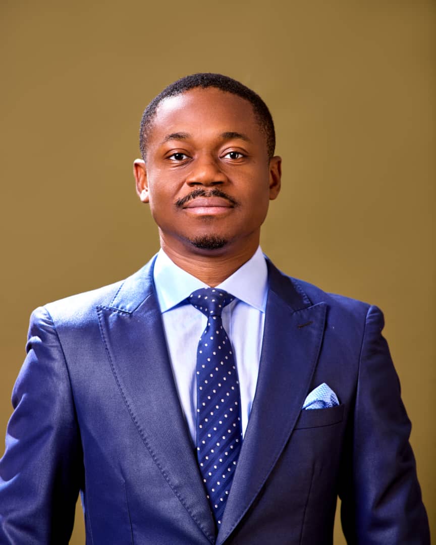 Photo du Directeur Général Dr Karel Osiris DOGUE